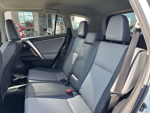 Used 2014 Toyota RAV4 Limited w/ Technology Package image 15