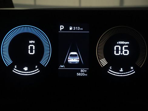 Certified 2025 Hyundai Santa Cruz SEL AWD/4WD image 33