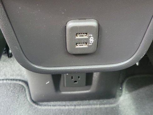 Used 2024 Chevrolet Equinox RS w/ RS Leather Package FWD image 14