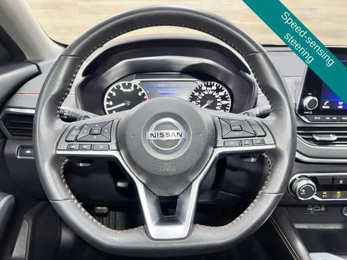 Used 2022 Nissan Altima 2.5 SR FWD image 4