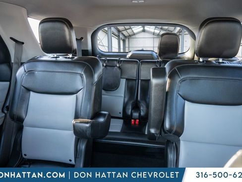 Used 2023 Ford Explorer XLT w/ Equipment Group 202A image 17