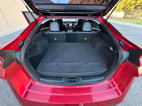 Used 2018 Toyota Prius Prime Premium FWD image 32