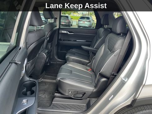 Used 2024 Hyundai Palisade Limited AWD/4WD image 16
