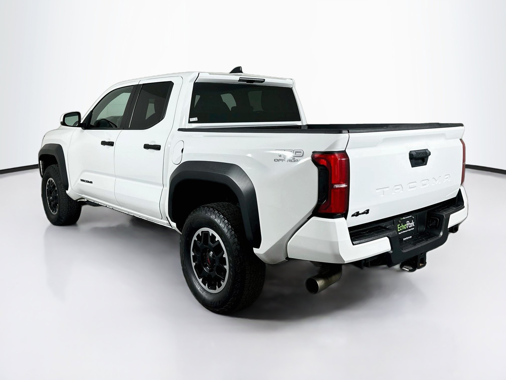 Used 2024 Toyota Tacoma TRD Off-Road AWD/4WD image 5