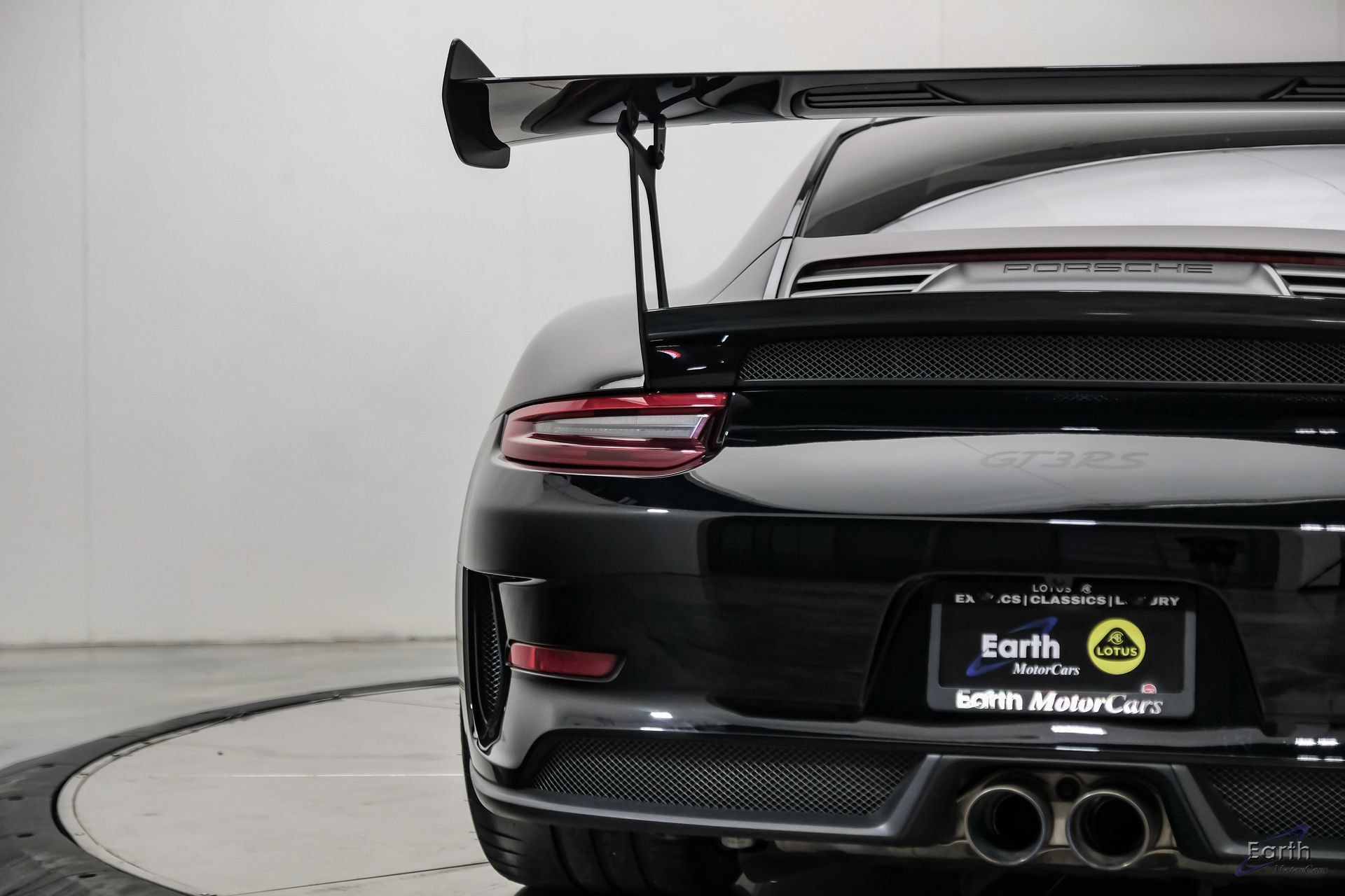 Used 2019 Porsche 911 GT3 RS RWD image 16