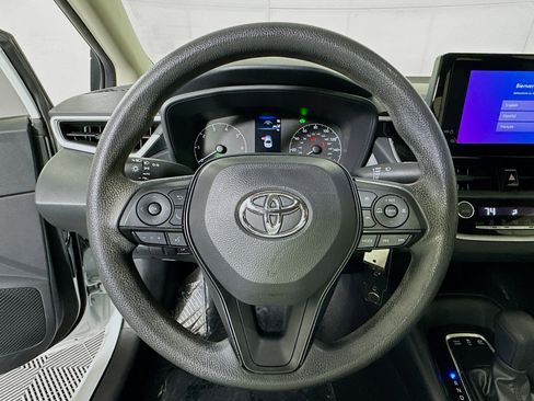 Used 2023 Toyota Corolla LE image 15