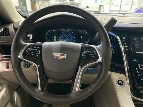 Used 2016 Cadillac Escalade Luxury AWD/4WD image 65