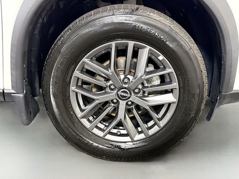 Used 2022 Nissan Rogue S AWD/4WD image 32