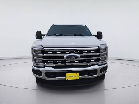 Used 2024 Ford F350 Lariat AWD/4WD image 3