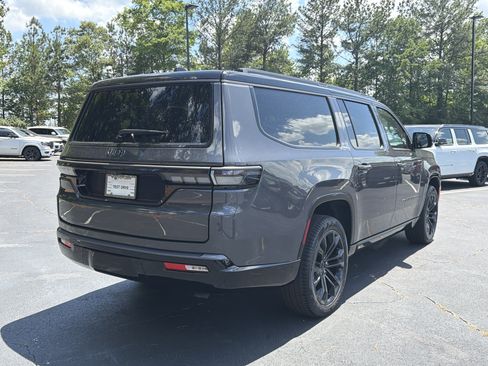 New 2026 Jeep Grand Wagoneer L Summit w/ Premium Group III AWD/4WD image 8