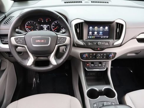 Used 2018 GMC Terrain SLE w/ Driver Convenience Package FWD image 17