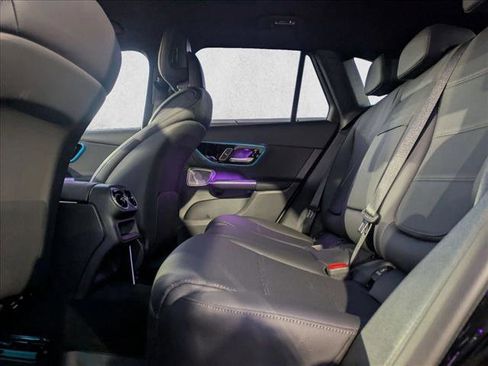 Certified 2025 Mercedes-Benz GLC 300 4MATIC image 18