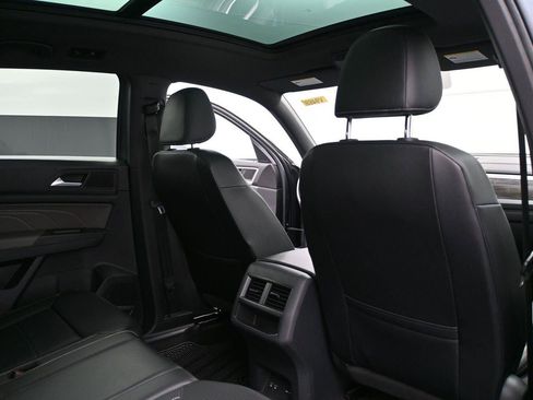 Used 2022 Volkswagen Atlas Cross Sport SE AWD/4WD image 21
