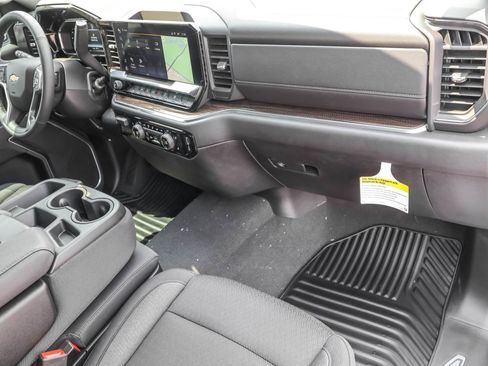 New 2025 Chevrolet Silverado 1500 LT image 42