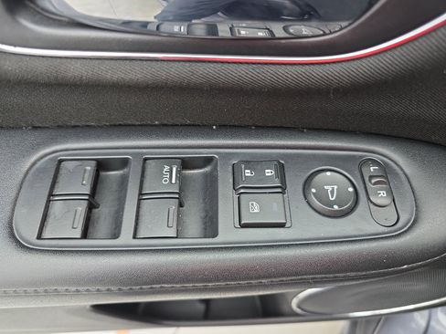 Used 2017 Honda HR-V EX image 26