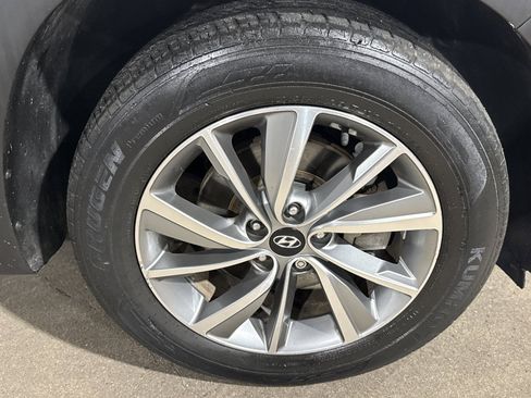 Used 2020 Hyundai Santa Fe SEL w/ Convenience Package FWD image 27