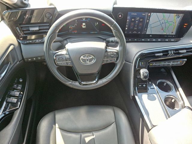 Used 2022 Toyota Mirai w/ Advanced Technology Package RWD image 12