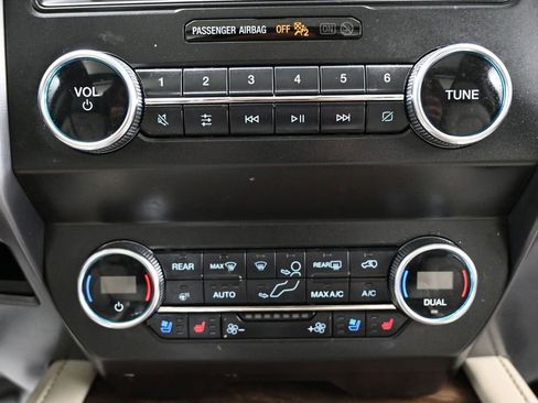 Used 2020 Ford Expedition Platinum AWD/4WD image 19