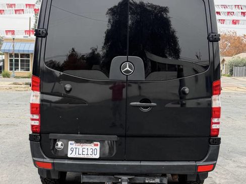 Used 2017 Mercedes-Benz Sprinter 2500 image 13