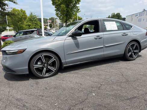 Certified 2023 Honda Accord Sport image 4