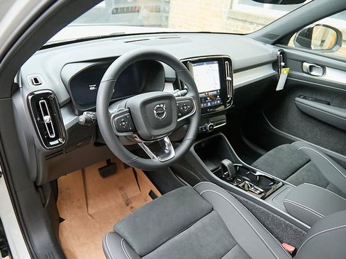 New 2026 Volvo XC40 B4 Plus w/ Climate Package image 10