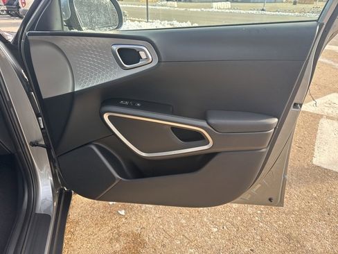 New 2025 Kia Soul LX image 16
