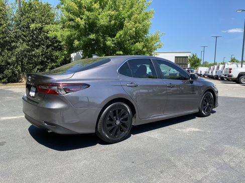 Used 2024 Toyota Camry LE w/ Convenience Package FWD image 9