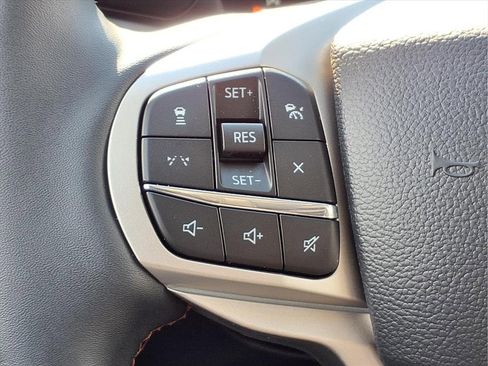 New 2026 Ford Explorer Active w/ Active Comfort Package image 13