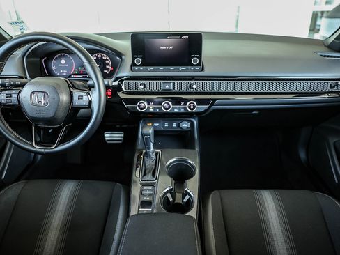 Used 2025 Honda Civic Sport image 17