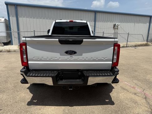Used 2023 Ford F350 XL AWD/4WD image 7