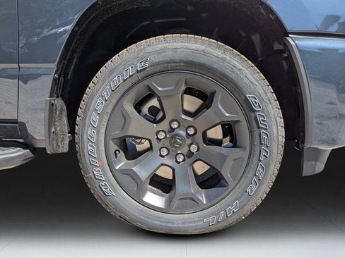 New 2026 RAM 1500 Express AWD/4WD image 10
