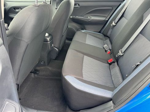 Used 2023 Nissan Versa SV image 13