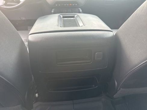 Used 2018 GMC Sierra 1500 SLT w/ SLT Premium Package image 39