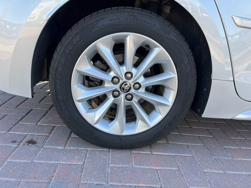 Used 2022 Toyota Corolla LE image 13