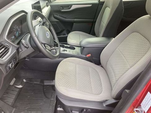 Certified 2022 Ford Escape SE w/ SE Sport Appearance Package FWD image 18