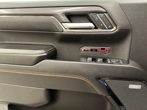 Used 2023 GMC Sierra 1500 AT4 image 37