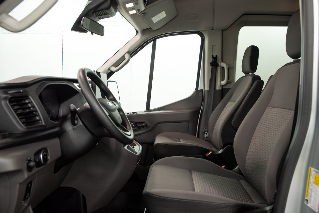 Used 2025 Ford Transit 350 XLT RWD image 5
