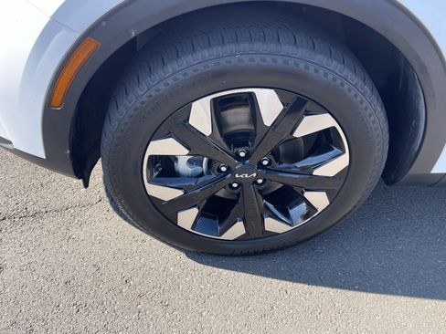 Used 2023 Kia Sportage X-Line w/ X-Line Premium Package AWD/4WD image 9