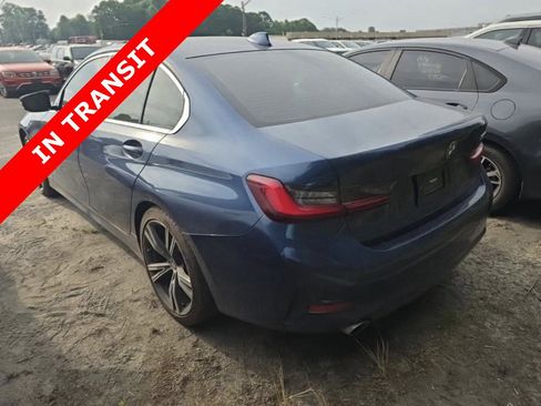 Used 2022 BMW 330i Sedan w/ Premium Package 2 RWD image 5