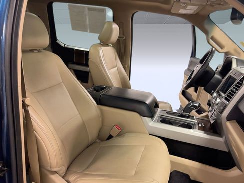 Used 2016 Ford F150 Lariat w/ Equipment Group 502A Luxury image 31