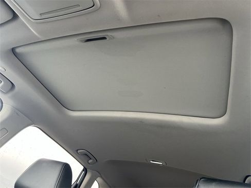 Used 2023 Honda CR-V EX-L image 11