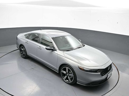 Used 2024 Honda Accord Sport image 22