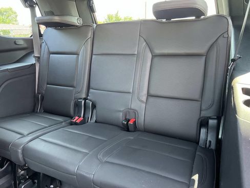 Used 2023 Chevrolet Tahoe High Country w/ Premium Package 2 AWD/4WD image 12