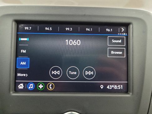 Used 2020 Chevrolet Equinox LT image 25