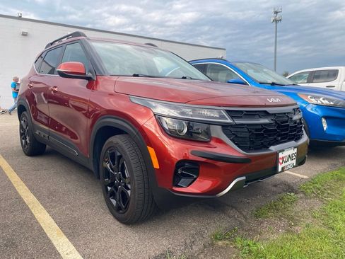 Used 2024 Kia Seltos X-Line AWD/4WD image 3