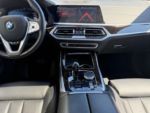 Used 2021 BMW X7 xDrive40i w/ Premium Package AWD/4WD image 11