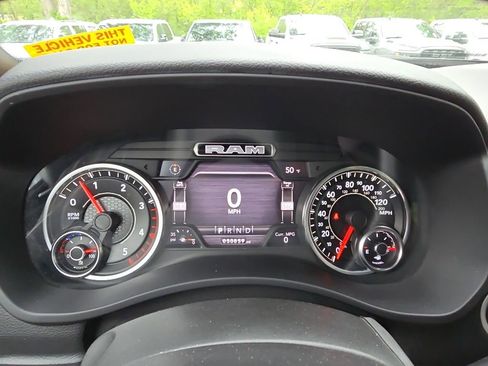Used 2022 RAM 2500 Big Horn w/ Level B Equipment Group AWD/4WD image 22