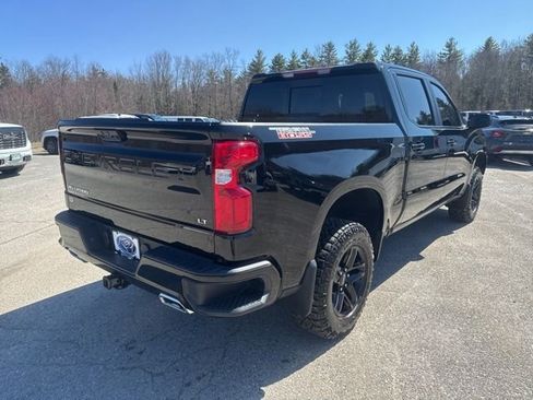 Used 2022 Chevrolet Silverado 1500 LT Trail Boss w/ Convenience Package II image 6