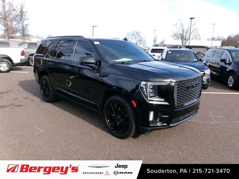 Used 2021 GMC Yukon Denali w/ Denali Premium Package image 1