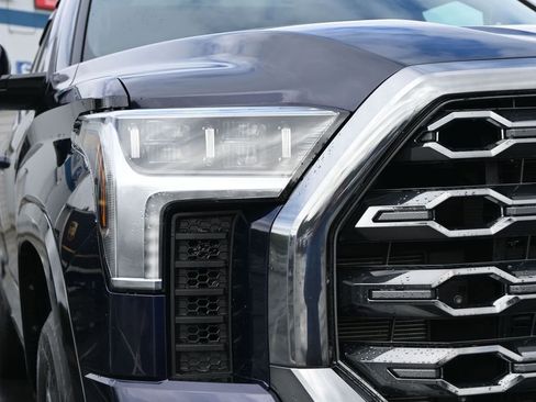 Used 2023 Toyota Tundra Platinum AWD/4WD image 9